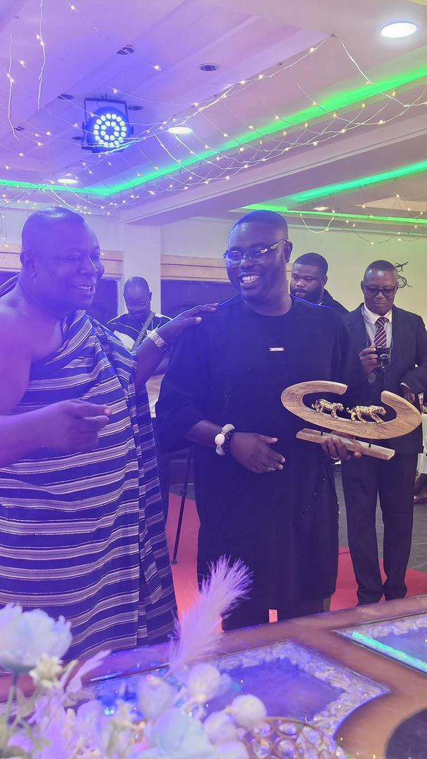 Aflao Paramount Chief presents Kwamigah-Atokple with powerful plaque of lion cub