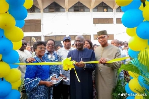 Bawumia cuts tape for the new statue