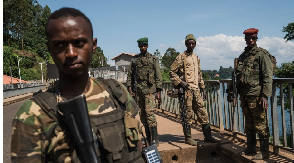 M23 rebel troops arrive at the Rusizi border post, joining Congo's Bukavu with Cyangug  in Rwanda