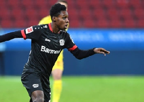 It's too early to think about winning the Bundesliga title – Bayer Leverkusen defender Jeremie Frimpong