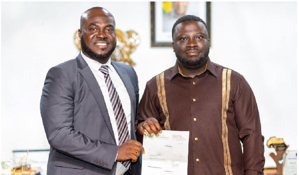Sylvester Agyapong (L) and Dr Frank Amoakohene