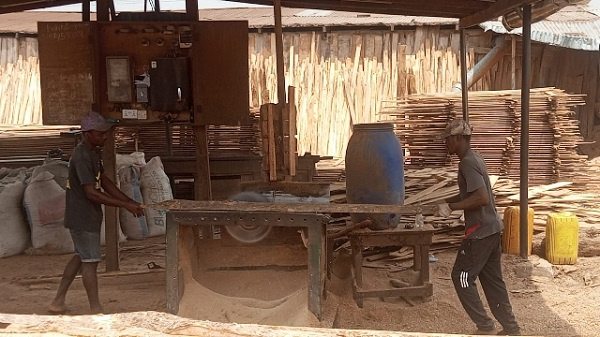The woodworkers, numbering about 3,000, have occupied the Kumasi Jute Factory's land for a while