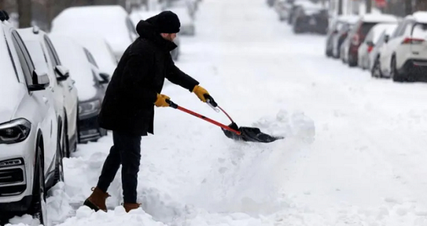 Winter storm grips US as millions face power outages and disruption
