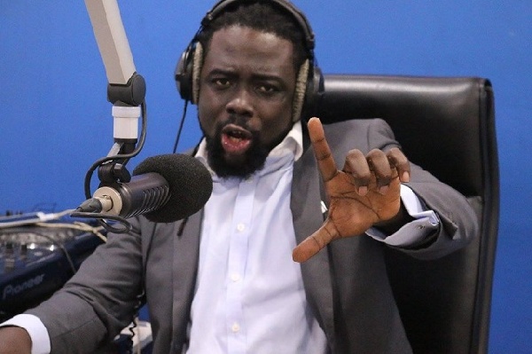 Kwame Bee is the host of 'Di wu lane mu' on Kasapa