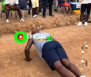 Haminu Draman doing press-ups