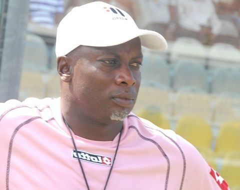 Medeama fans warn Coach Yaw Preko not to show up at training today