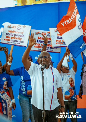 Dr Mahamudu Bawumia with some electoral area coordinators
