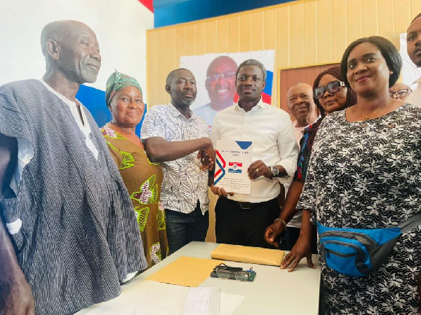 Mr Asante picked up the forms on Wednesday, December 20, at the party’s constituency office