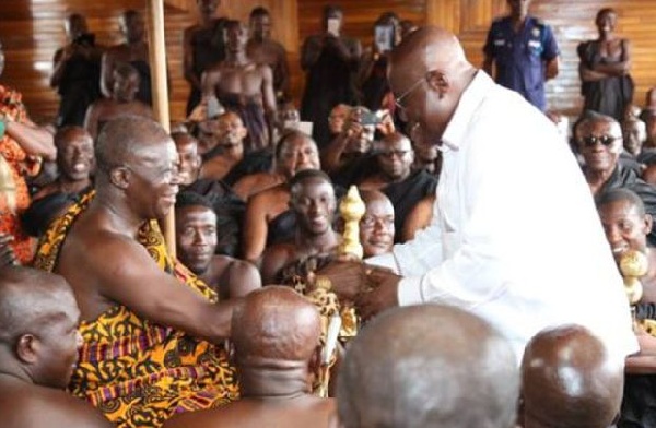 President Akufo-Addo paying homage to Otumfuo Osei Tutu during his recent tour to the Ashanti Region