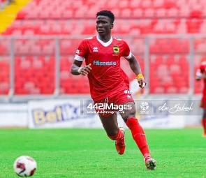 Asante Kotoko midfielder,  Serge Eric Zeze