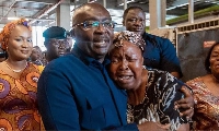 An emotional moment when Bawumia met some market women
