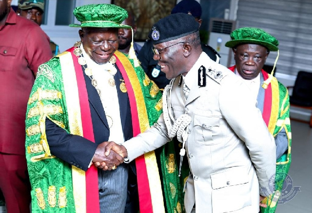 Otumfuo greets Dampare at an event in Kumasi