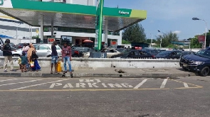 Long queues for petrol station