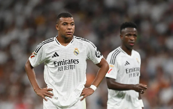Kylian Mbappe (fair complexion) and Vinicius Jr struggled to impress against PSG
