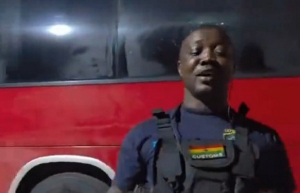 Photo of the customs officer