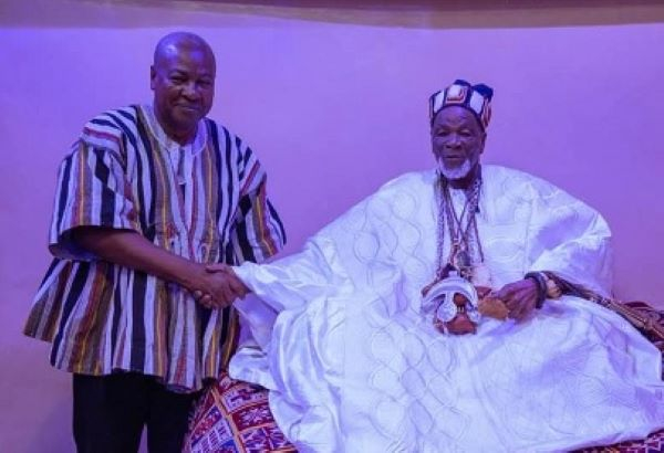 President John Dramani Mahama with Overlord of Dagbon, Ya-Na Abukari II