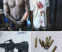 The robbers escaped with an unspecified quantity of gold and cash but were pursued by some residents