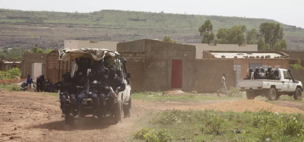 Malian security forces move toward Camp Kangaba, a tourist resort near Bamako, Mali, June 19, 2017