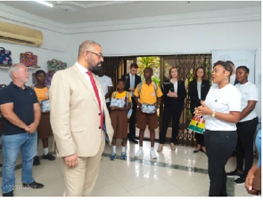 Founder of Inspire to Rise, Wendy Laryea interacting with the UK’s Foreign Secretary, James Cleverly