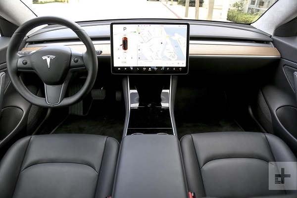 Installing TV's on dashboard of your vehicle could result in jail term