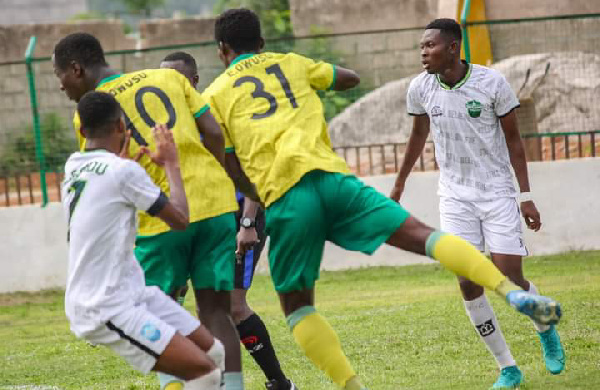 A game involving Dreams FC and Gold Stars