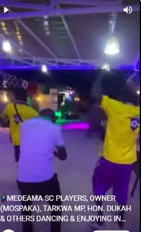 Patrick Akoto (middle) dancing with some players of Medeama SC