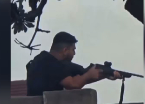 Bondi gunman rapidly fires and reloads weapon amid deadly attack