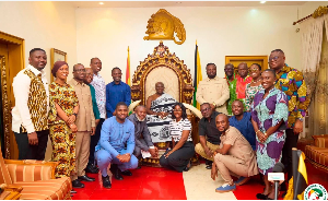 Leadership of the Ministry of Health pose for a photo with Otumfuo Osei Tutu II