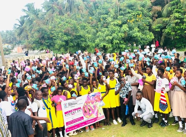 The kind gesture was done by four female teachers in the Atuabo circuit