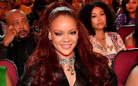 Di multi-Grammy Award winner Rihanna