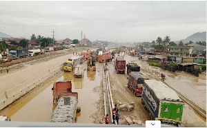 A photo of the Amasaman–Medie section of the Ofankor–Nsawam Road