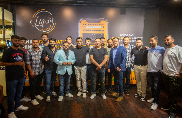 CEO of Liquor Junction, Sunny Punjabi and some attendees at the launch of the new online platform