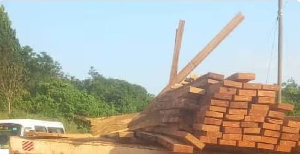 The truck loaded with lumber caused the death of the child