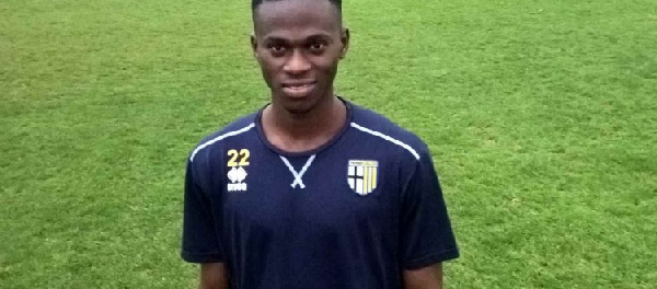 Ghanaian striker Carl Davordzie