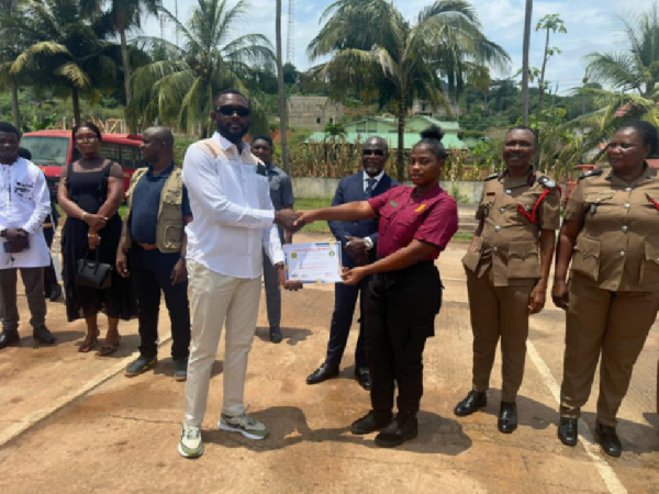 Over 800 community police and fire service assistants have been deployed to the Western region