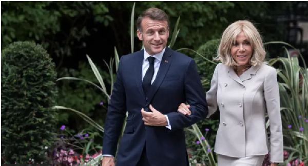 Macron and im wife dey plan to present photographic and scientific evidence to one US court
