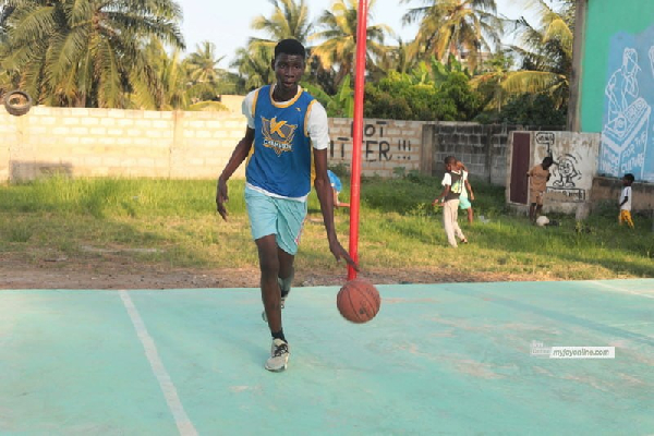 Ephraim Zinser Mac-Saawa is a basketball player