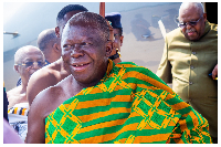 Otumfuo Osei Tutu II has arrived in Accra to present Bawku conflict mediation report to Mahama