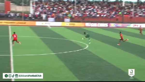 Emmanuel Marfo hit a long range shot right in his half