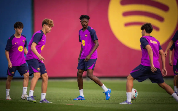 Gariba (M) made his UEFA Youth League debut for Barcelona against PSG