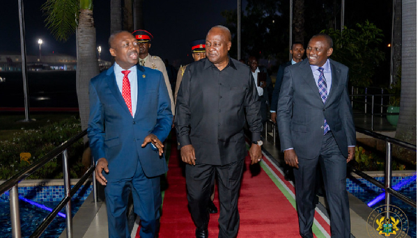 President John Dramani Mahama (M) among other head of states
