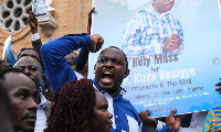 Supporters of detained Kizza Besigye gather for a prayer to pressauthorities to free him