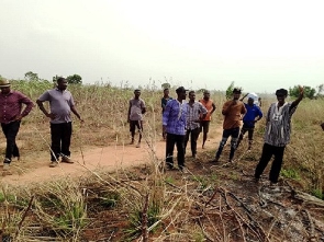 Nene Apkoto-Narh II pointing to a direction