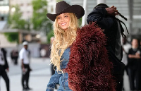 Beyoncé Knowles during the Louis Vuitton Menswear Spring/Summer show on June 24, 2025 in Paris