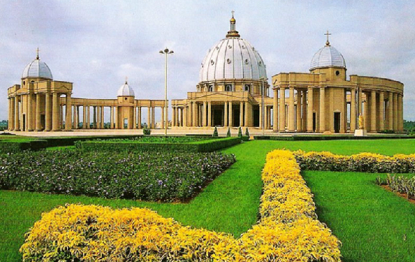 Here's the world's largest church built with $300m, and sits on a 30,000 sq meter land