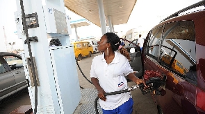 File foto of one fuel attendant