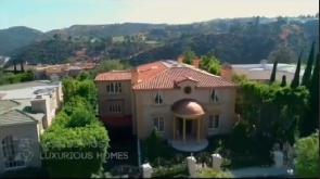 Cheddar's Bel Air mansion features a a US$22,000 customised TV set