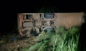 Sources at the scene said the couple were travelling to Salaga for a family introduction ceremony