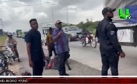 Kwasi Amoako Atta, Minister of Roads and Highways (middle) at the scene of the accident