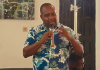 The diasporan shared his experience  during a meeting